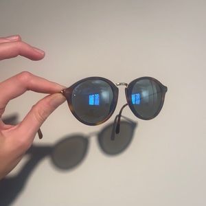 Kaptain and Son sunglasses